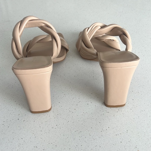 OPEN EDIT Women’s Remmy Twist Sandal Beige - Picture 14 of 15